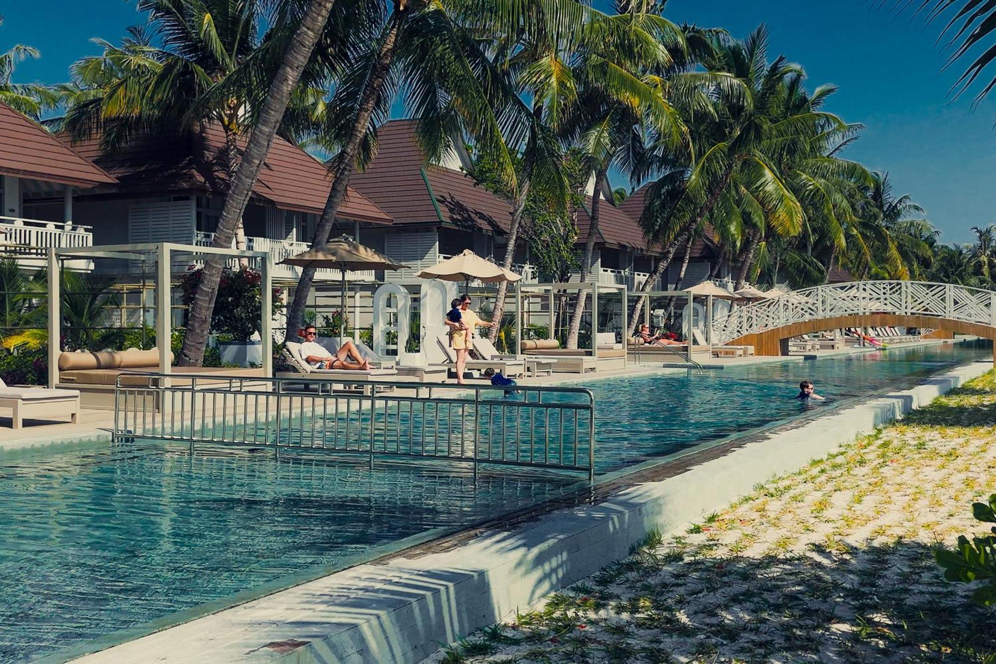Strandpaviljong Sunset med tillgång till pool - 50 % rabatt på flygplatstransfer tur och retur för vistelser på minst 3 nätter (bokning från 15 mars och för vistelser fram till 22 december 2026)